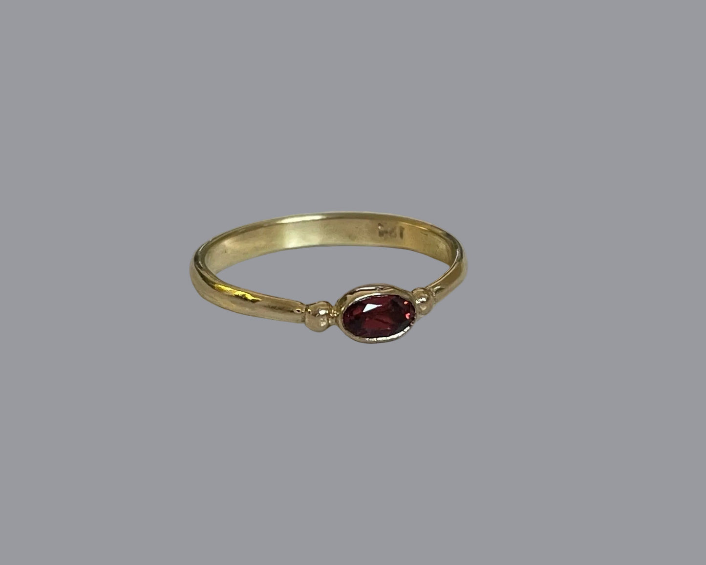BLUE SAPPHIRE RING - SILVER