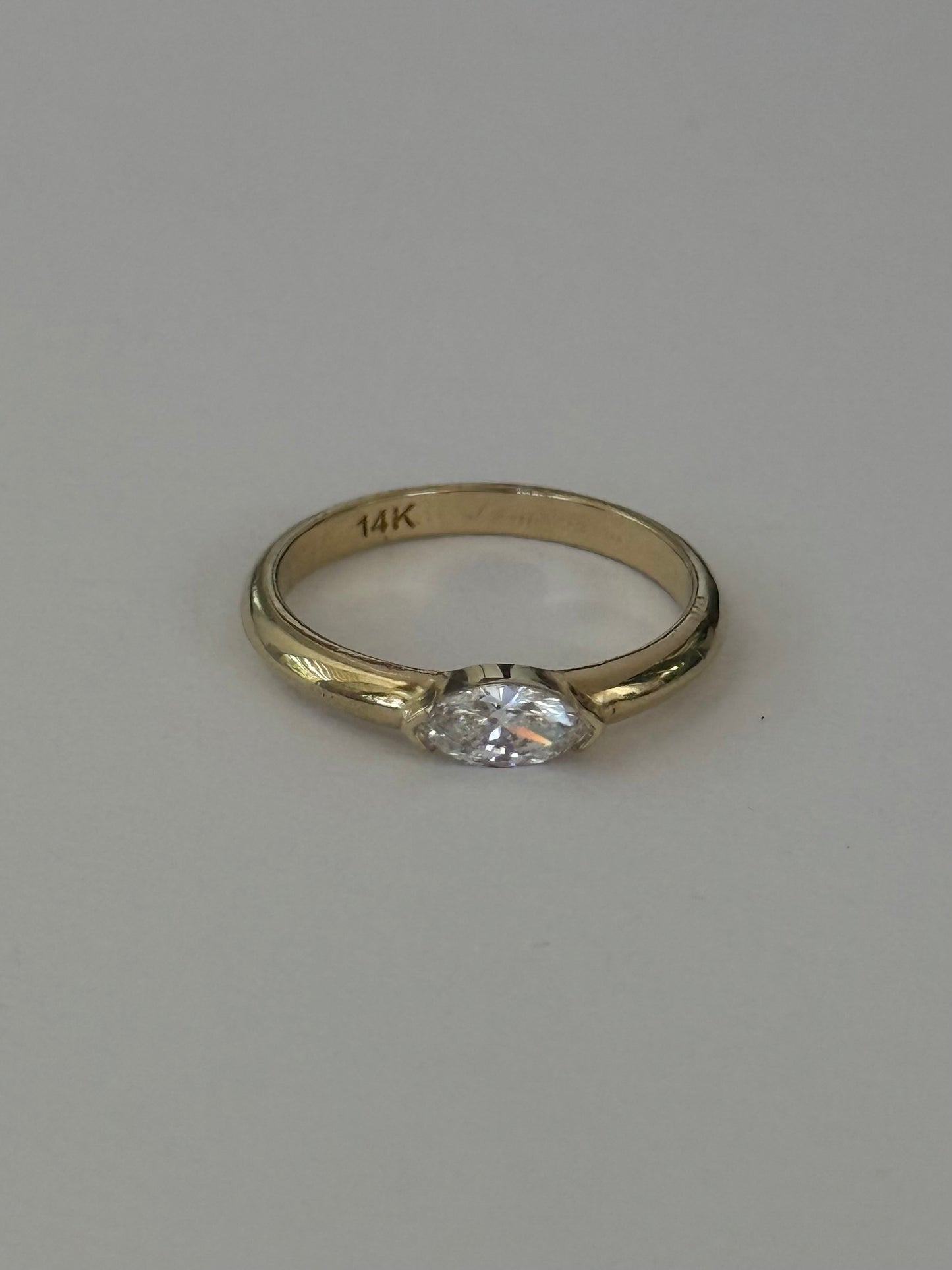 MARQUISE DIAMOND RING