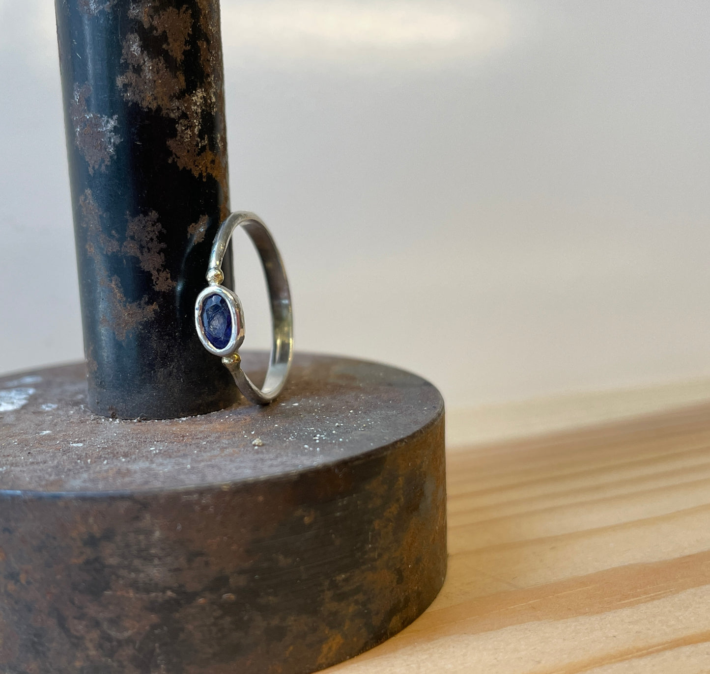 BLUE SAPPHIRE RING