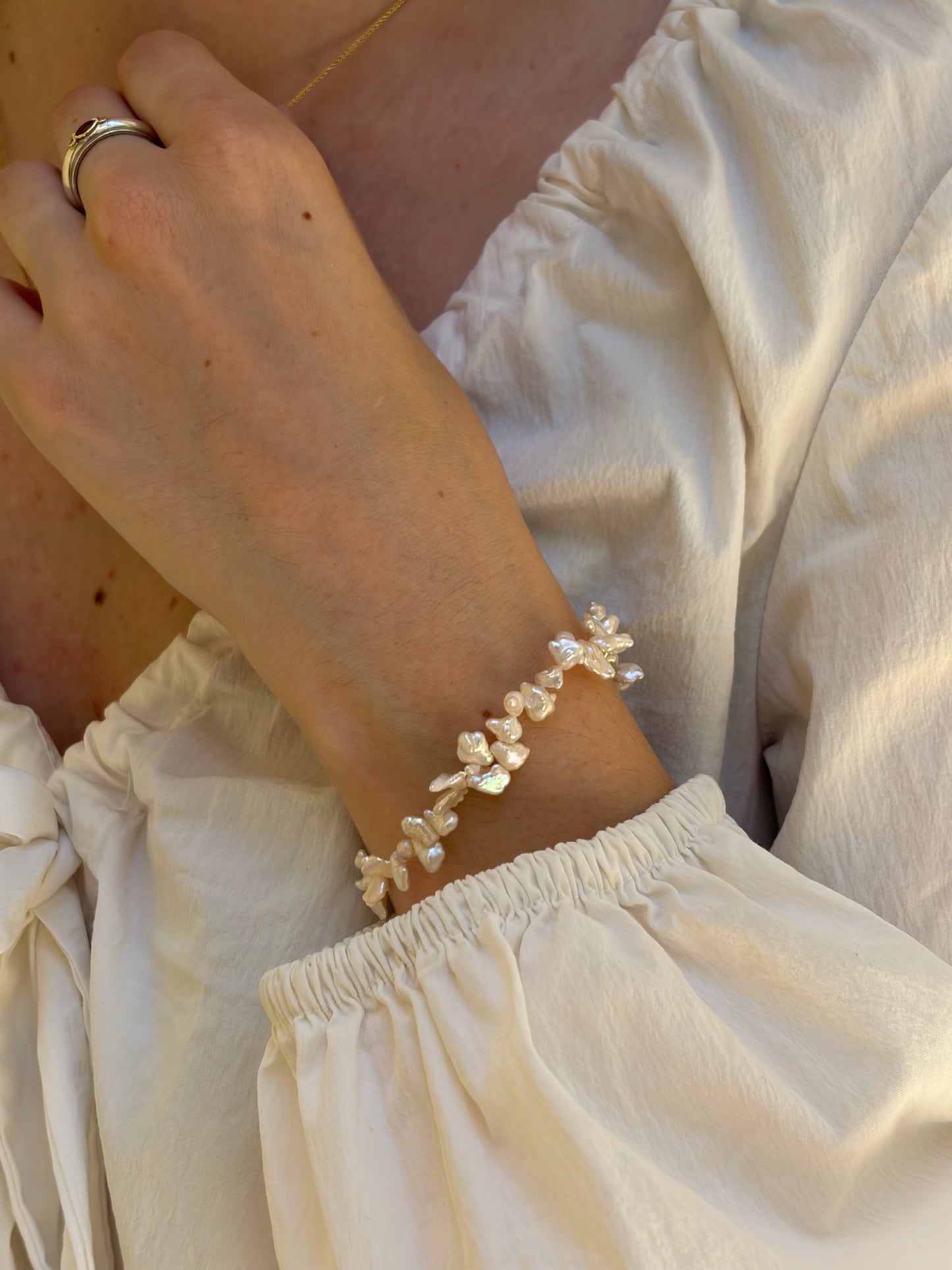 Pearl bracelet