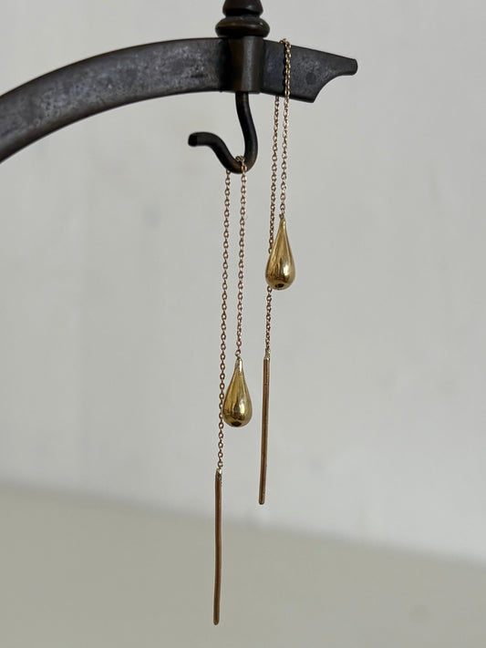 Gold drops earrings