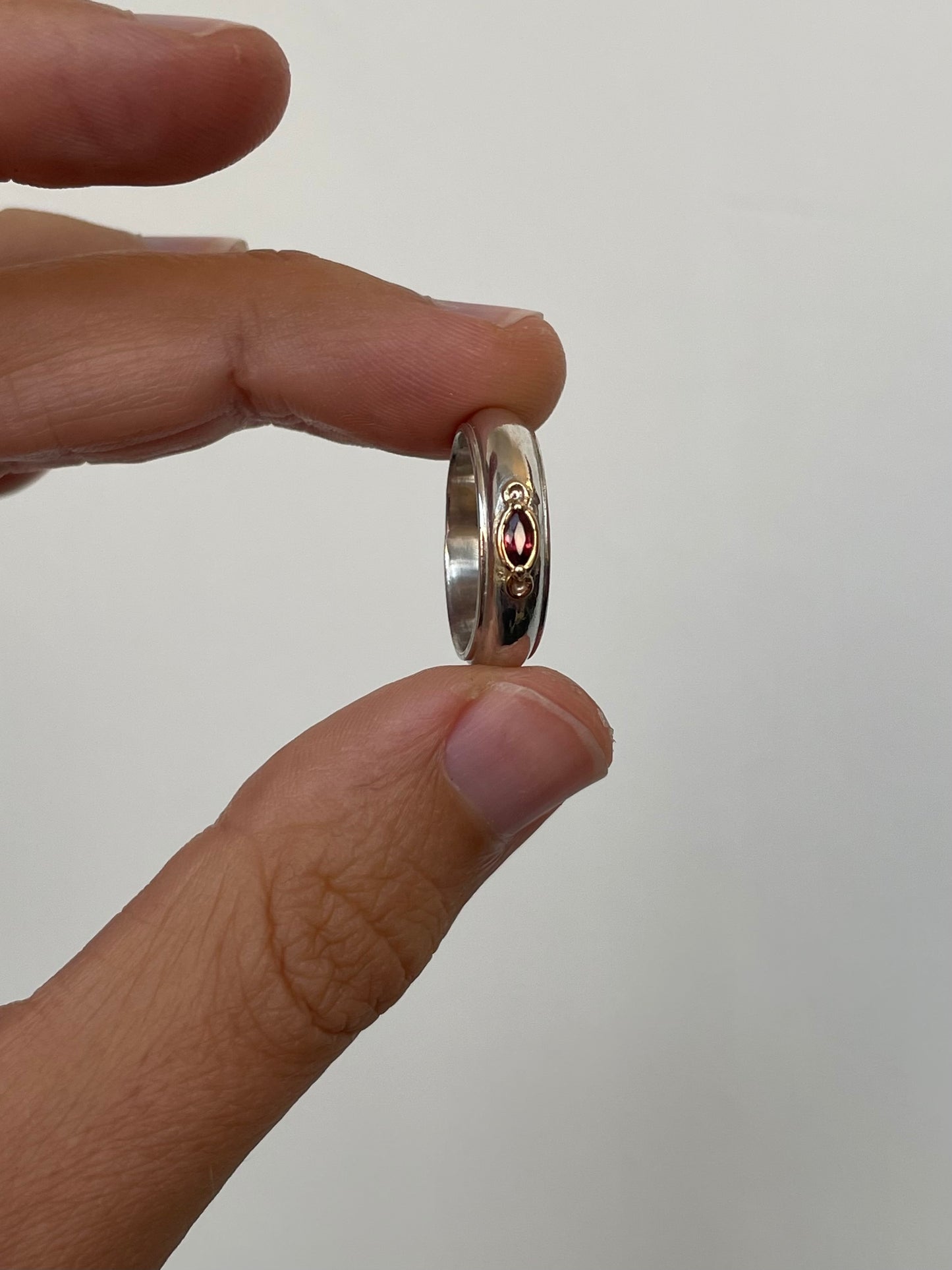 GARNET RING
