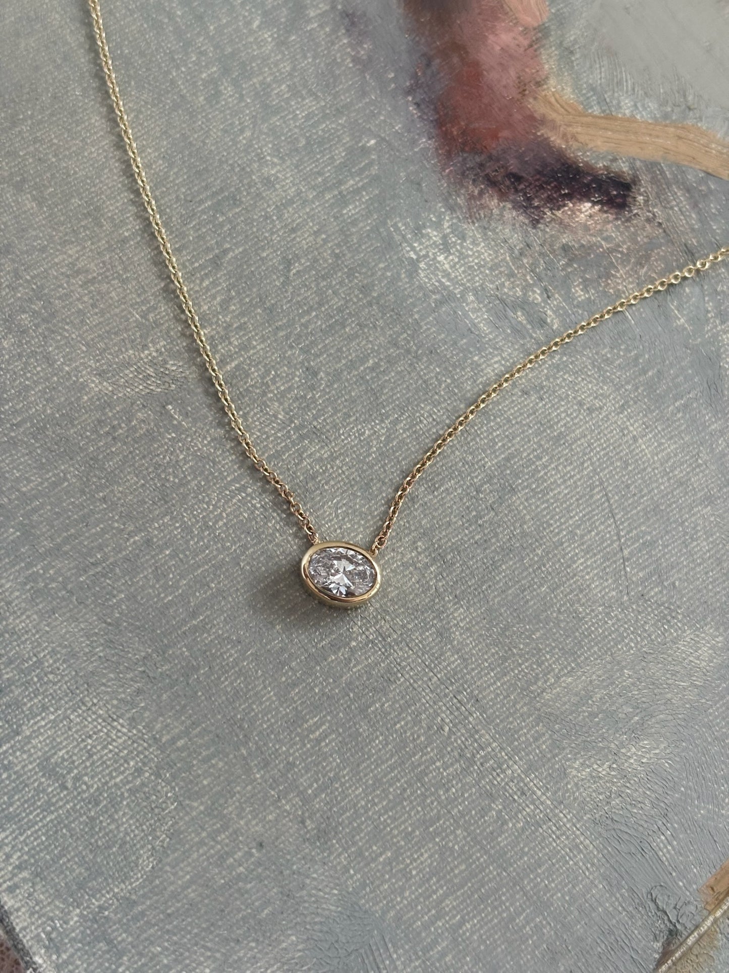 OVAL DIAMOND NECKLACE