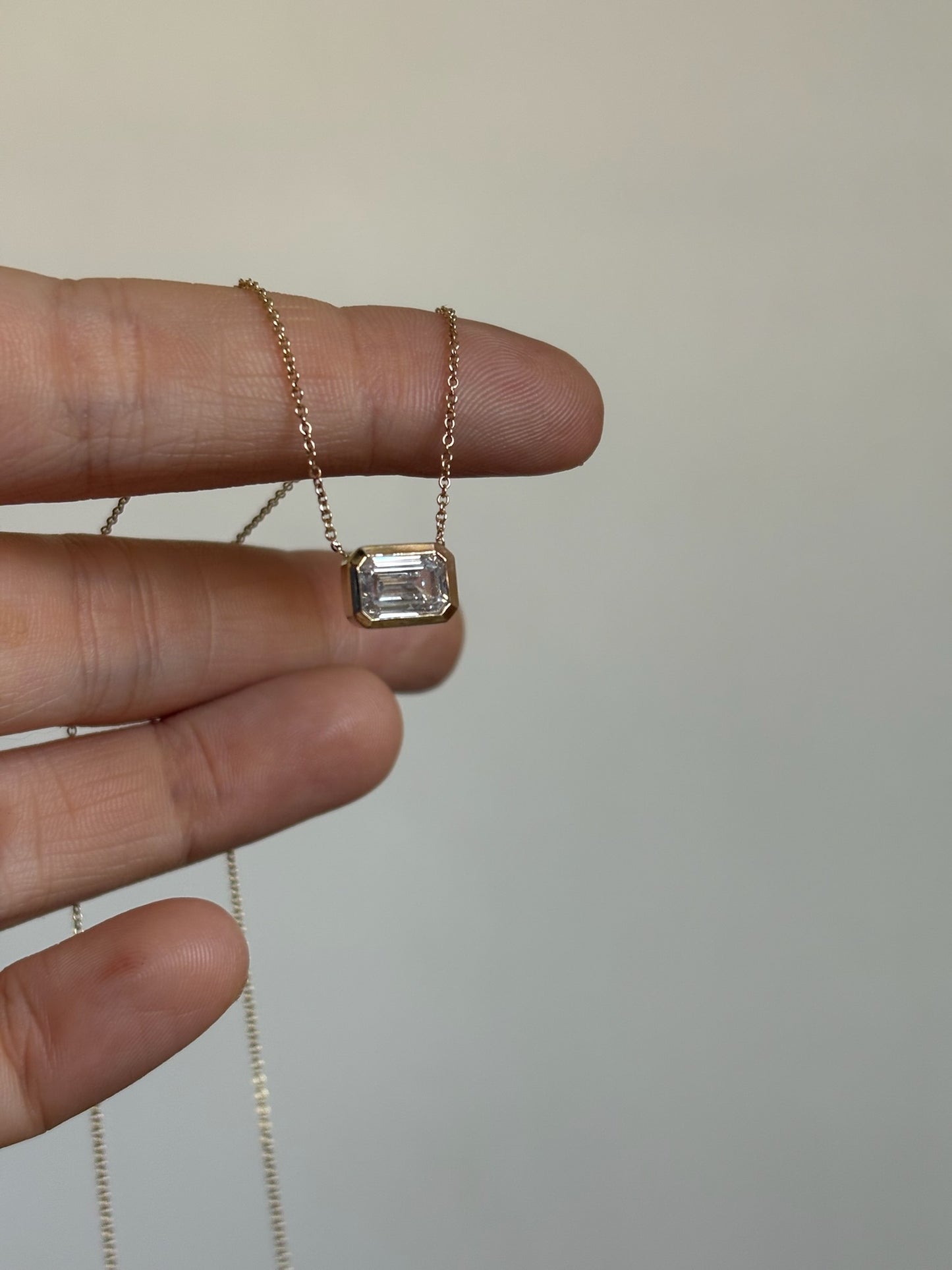 EMERALD CUT DIAMOND NECKLACE